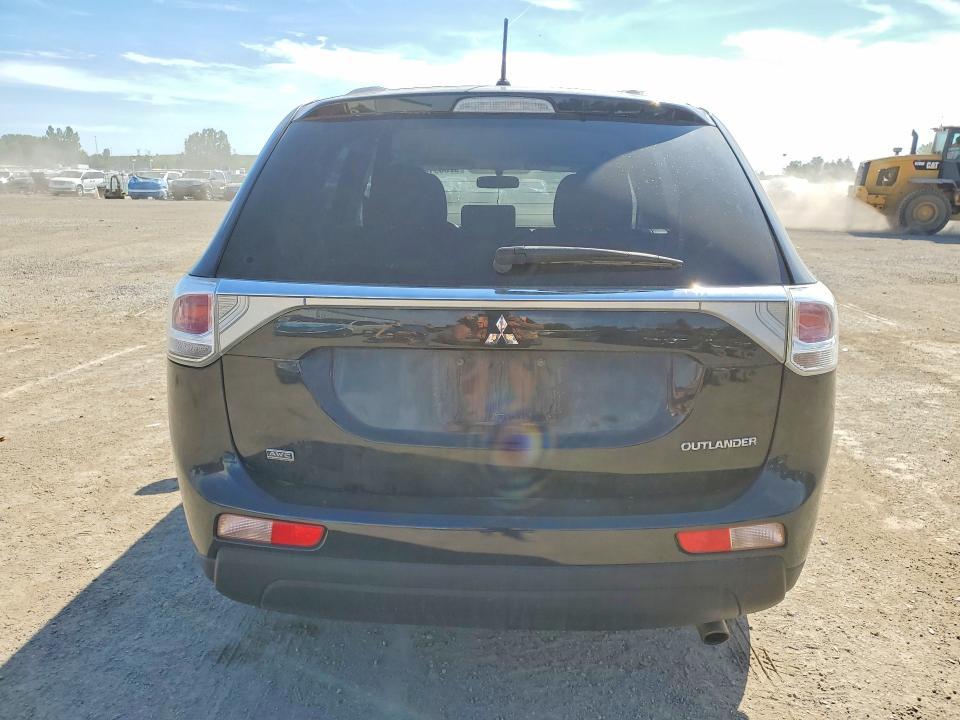 2014 Mitsubishi Outlander es