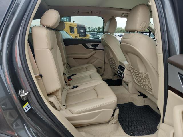 2019 Audi Q7 Premium Plus