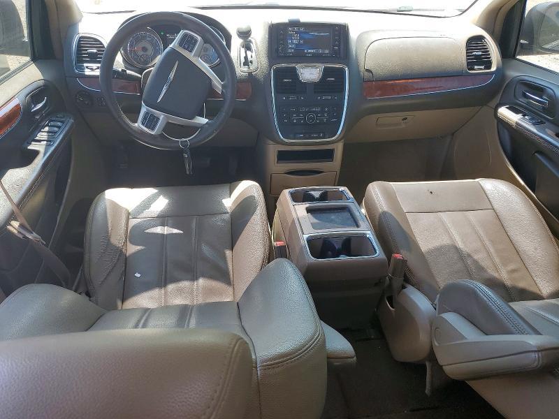 2015 Chrysler Town & Country Touring