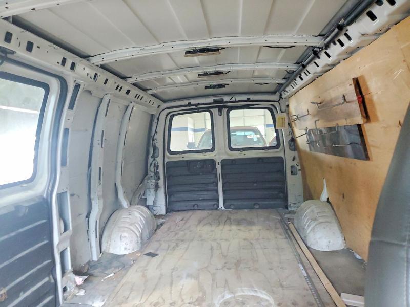 2017 Chevrolet Express G2500