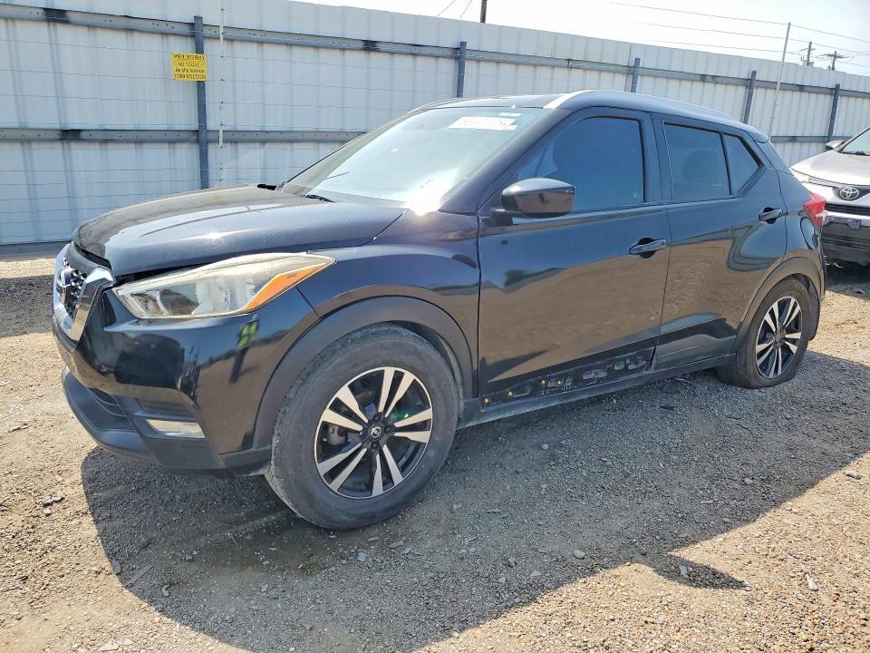 2018 Nissan Kicks sv