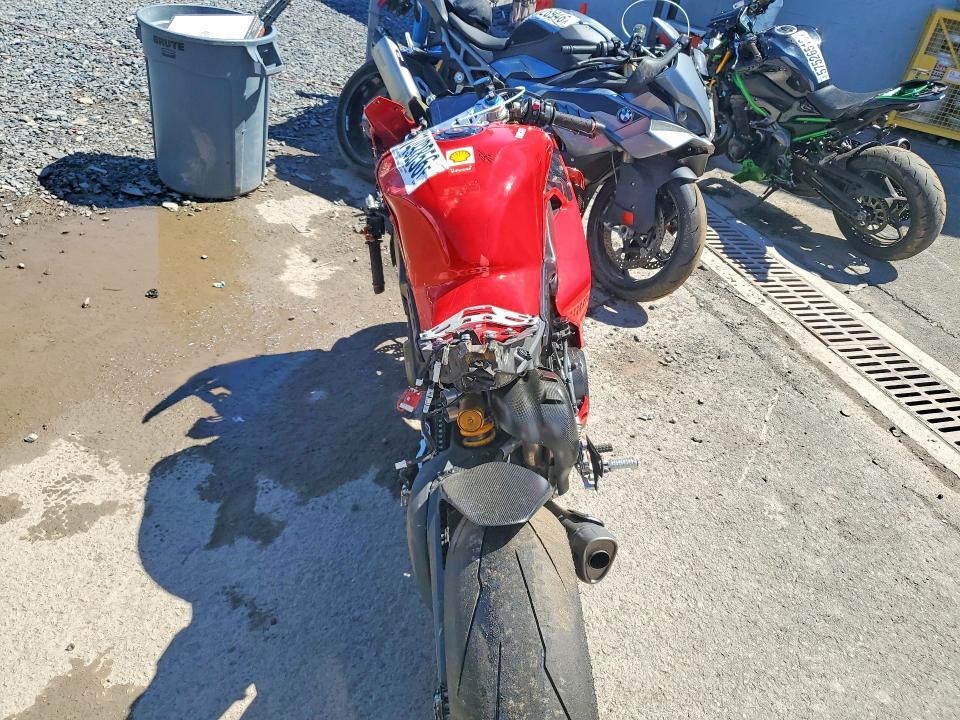 2024 Ducati Panigale V4S