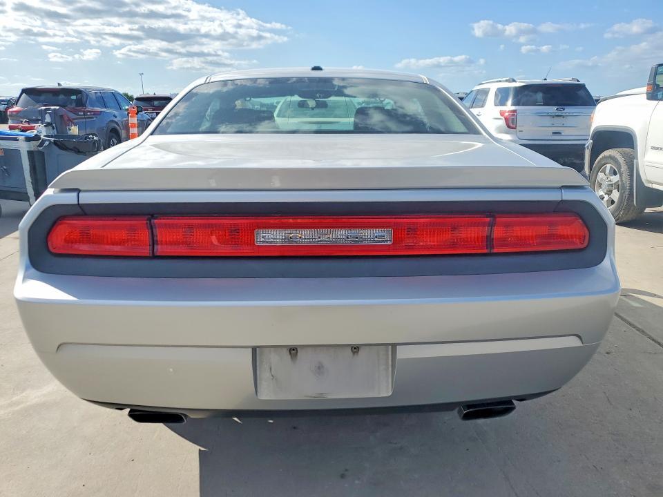 2009 Dodge Challenger r