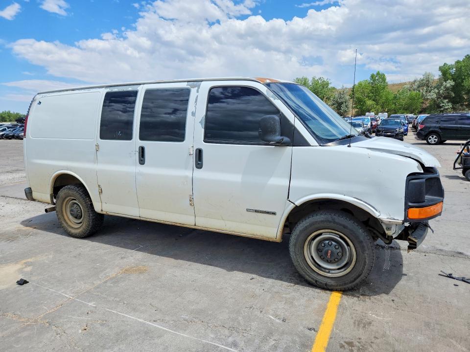 2002 GMC Savana 3500 Delivery Van