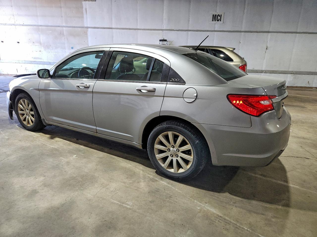 2013 Chrysler 200 Touring