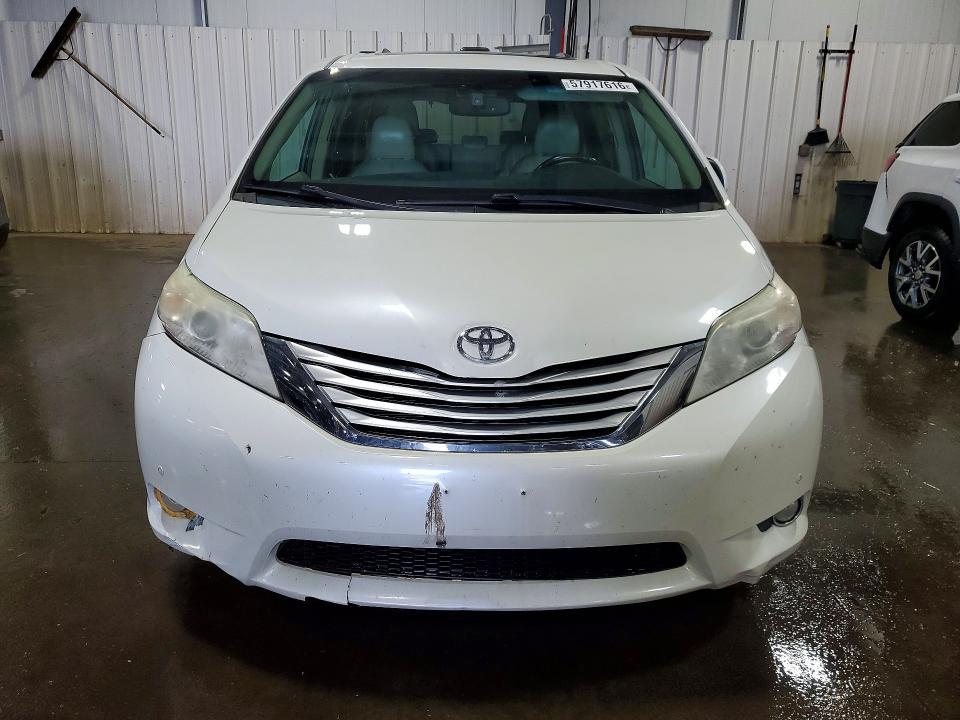 2013 Toyota Sienna Limited 7-passenger