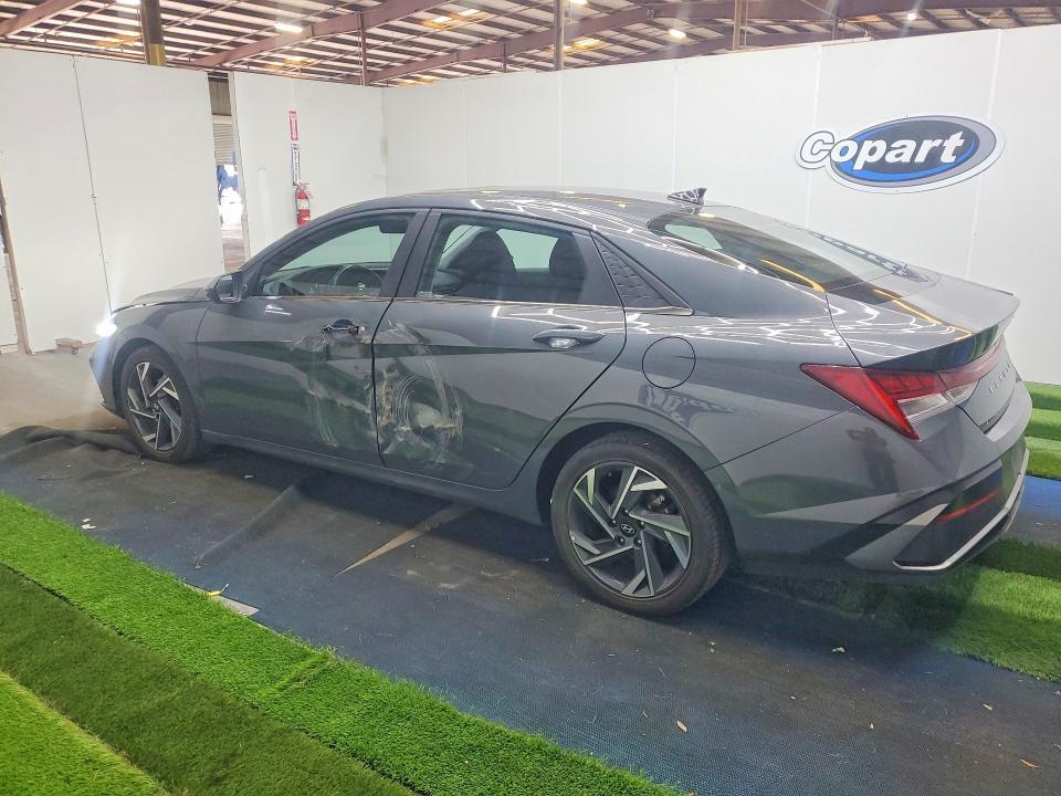 2025 Hyundai Elantra sel