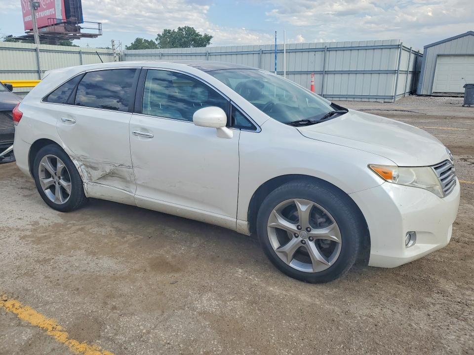2011 Toyota Venza awd V6