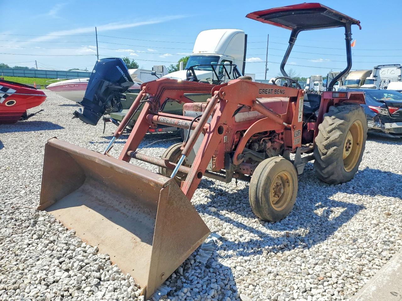 1996 Great Bend 485 D.I Mfwd Tractor