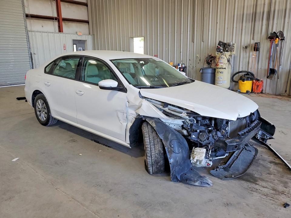 2014 Volkswagen Passat s