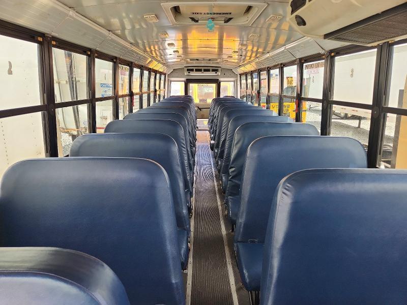 2009 Thomabuses 2009 Thomas Saf-t-liner C2-school bus