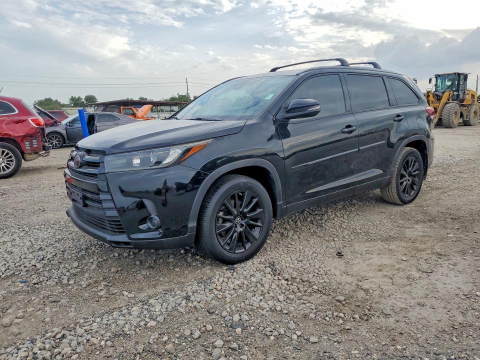 2019 Toyota Highlander se