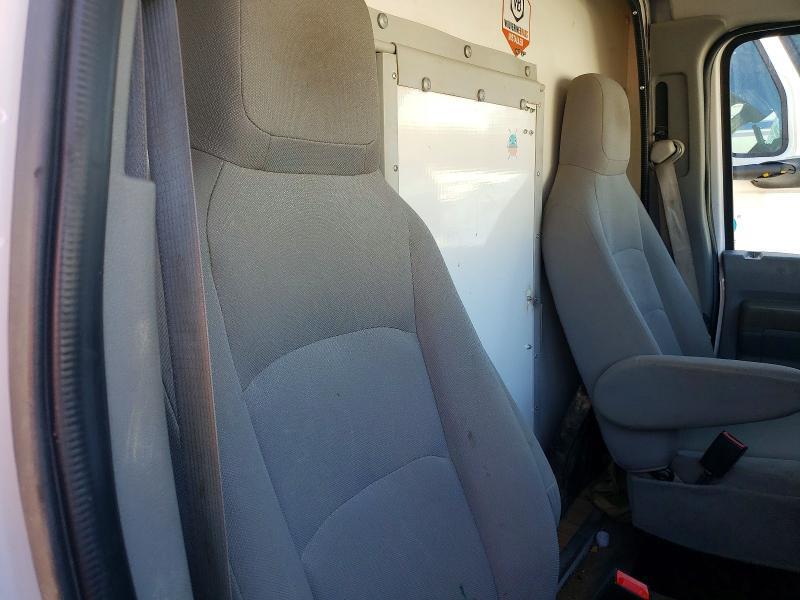 2022 Ford Econoline E350 Super Duty Cutaway Van