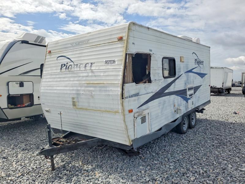 2006 Fleetwood Pioneer Camper