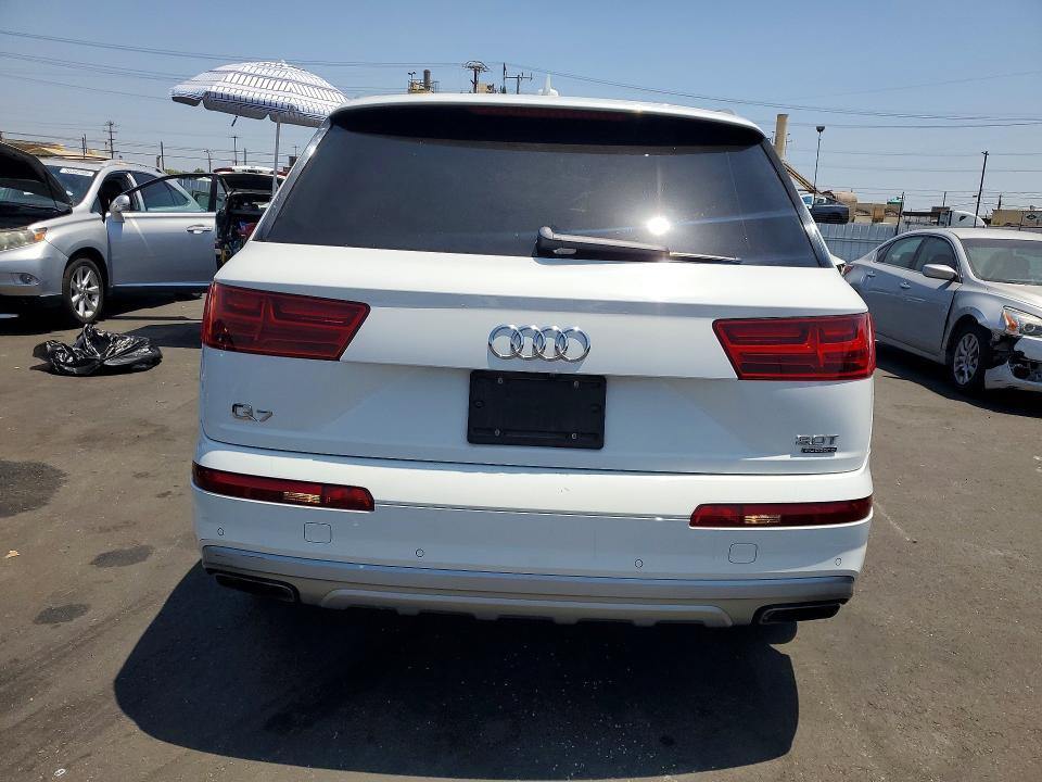 2017 Audi Q7 Premium Plus