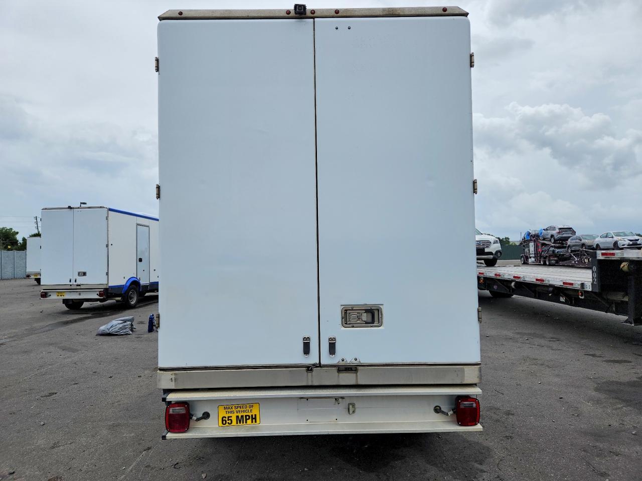 2023 Ford E350 Refrigerated BOX Truck
