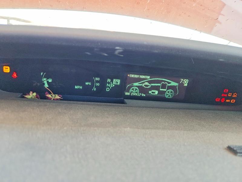 2010 Toyota Prius iii