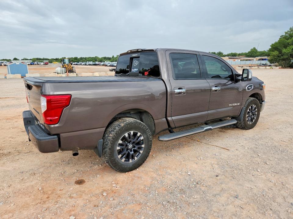 2017 Nissan Titan SL
