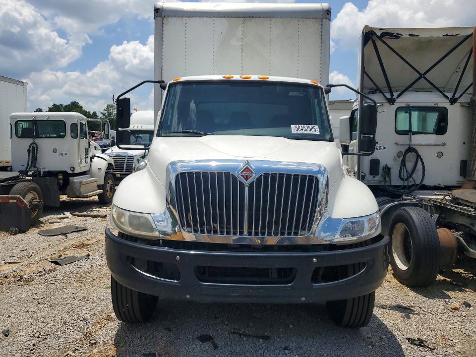2020 International MV607 BOX Truck