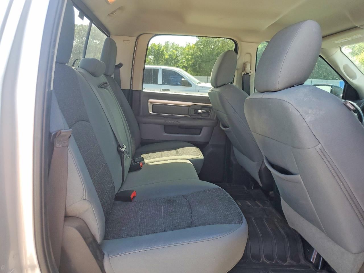 2016 Dodge RAM 1500 SLT