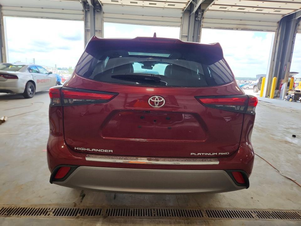2023 Toyota Highlander Platinum