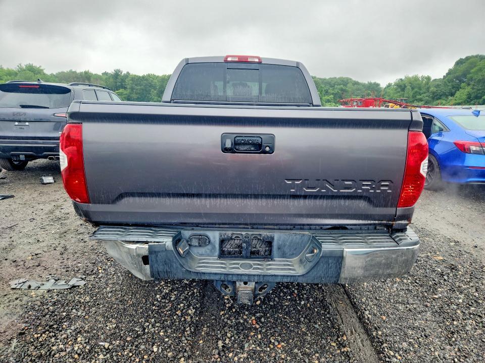 2016 Toyota Tundra SR5