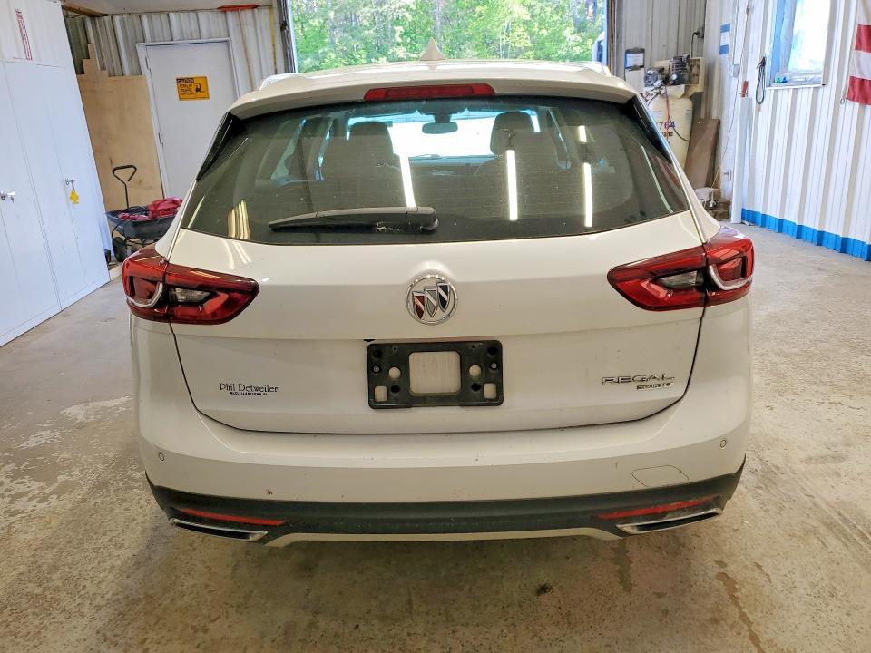 2019 Buick Regal Tourx Essence