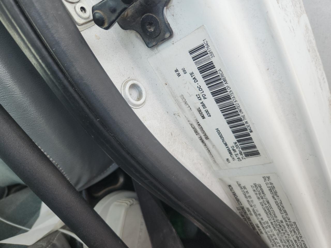 2007 International 4300 BOX Truck