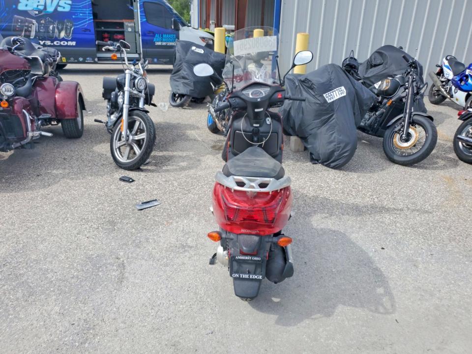 2010 Honda Elite