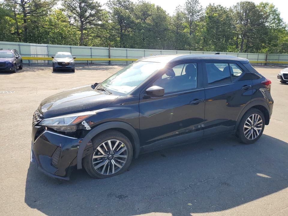 2021 Nissan Kicks sv