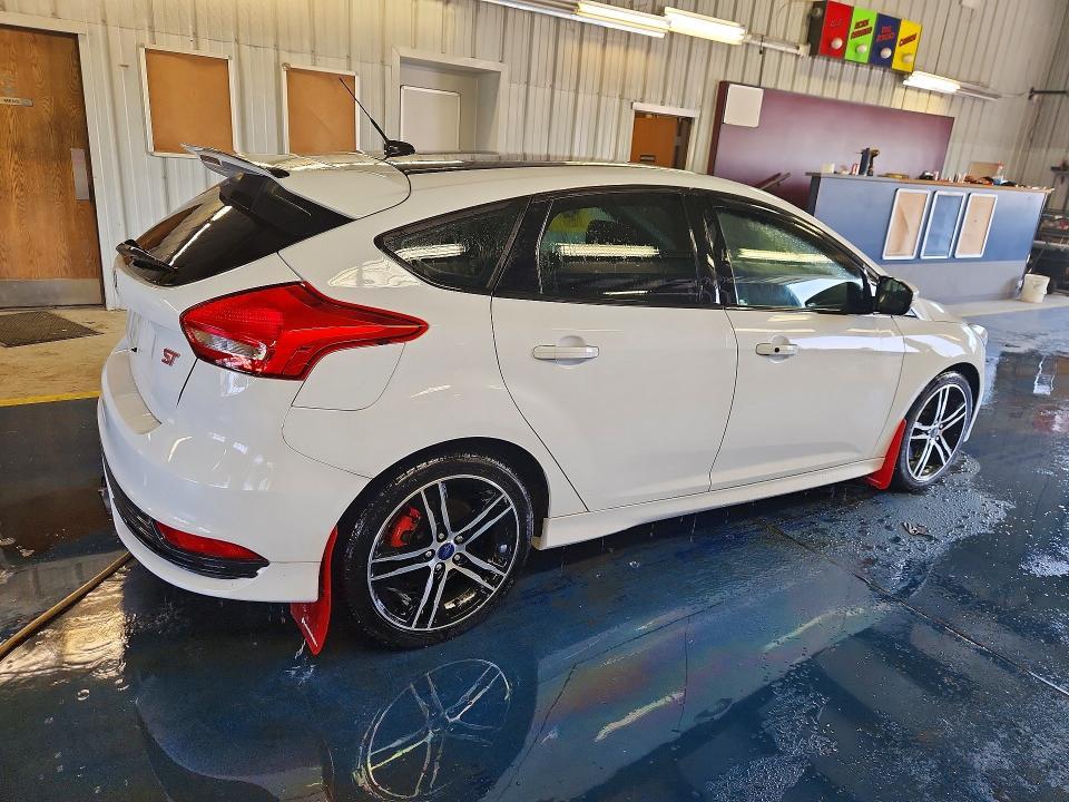 2016 Ford Focus st