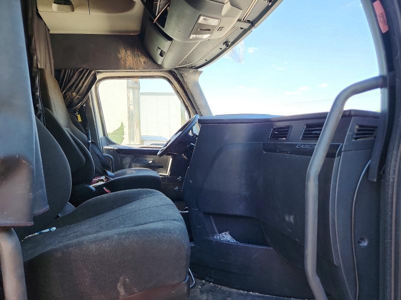 2024 Freightliner Cascadia 126 Semi Truck