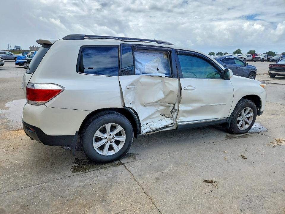 2013 Toyota Highlander se