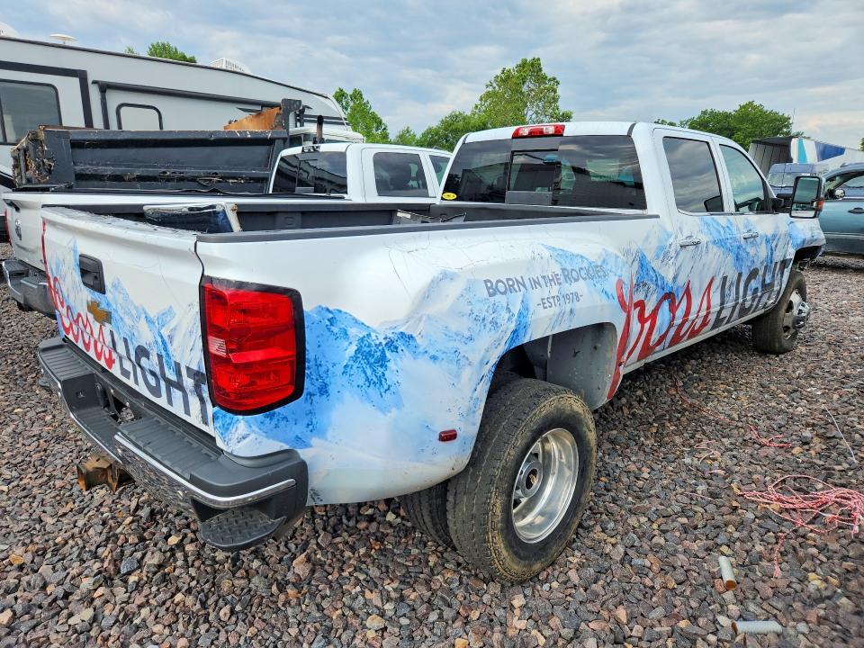 2015 Chevrolet Silverado K3500 ltz
