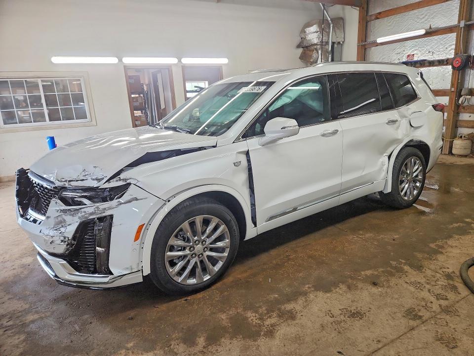 2023 Cadillac XT6 Premium Luxury