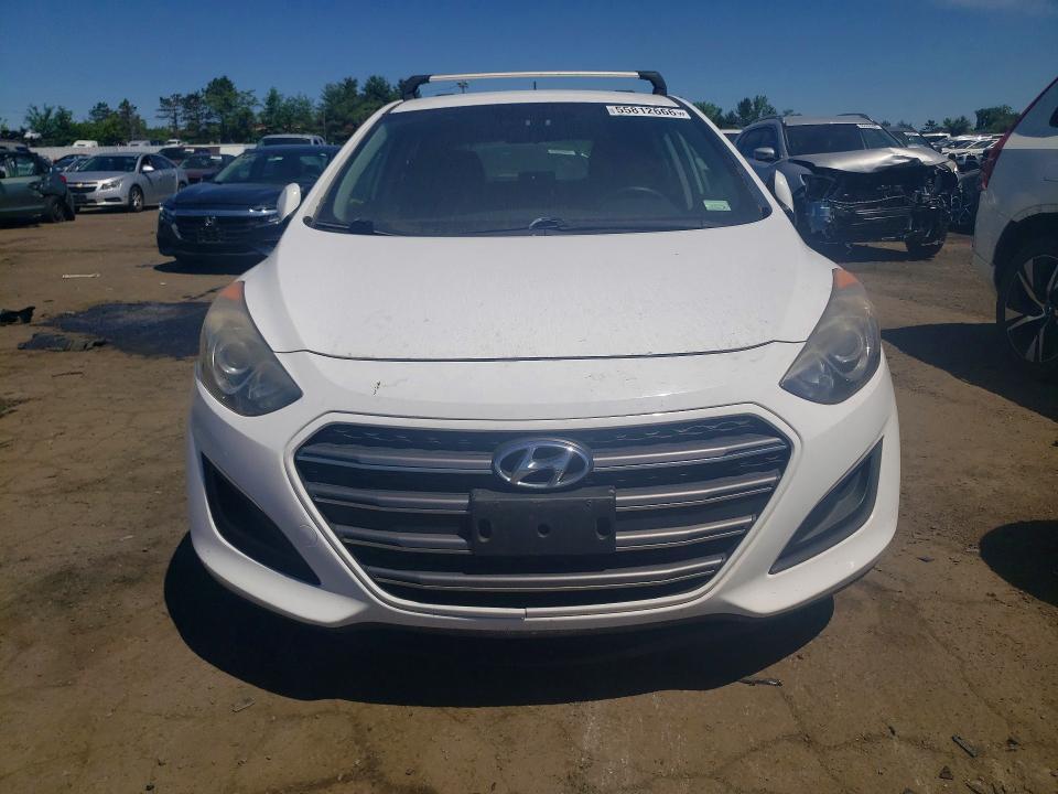 2016 Hyundai Elantra gt Base