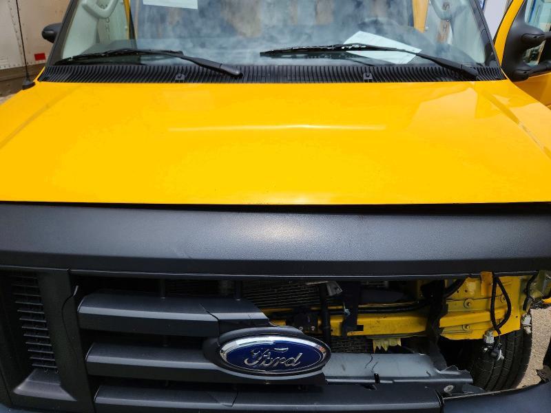 2022 Ford E350 BOX Truck