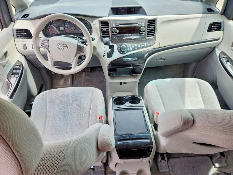 2013 Toyota Sienna le