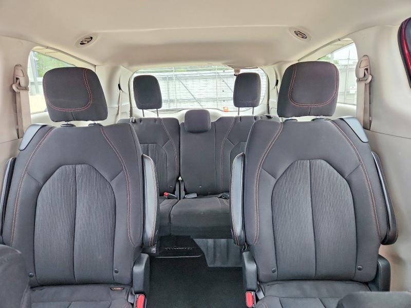 2018 Chrysler Pacifica lx