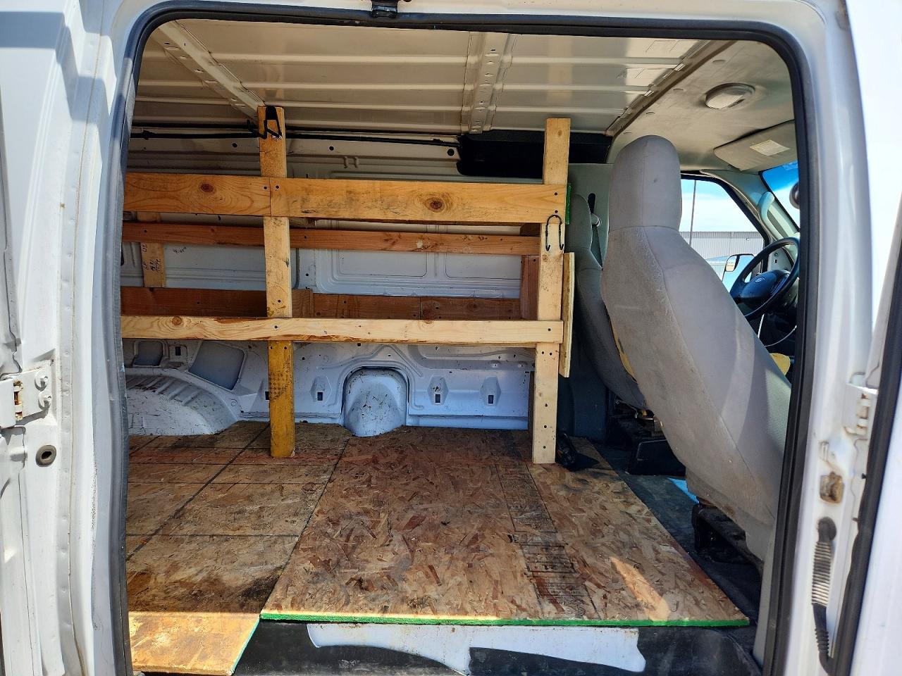 2012 Ford Econoline E350 Super Duty Van