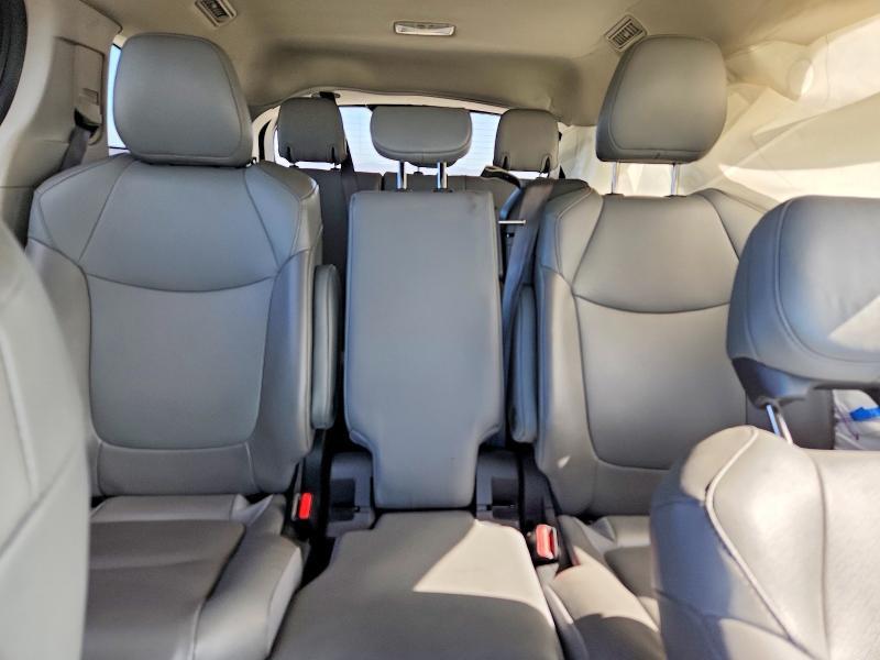 2022 Toyota Sienna xle