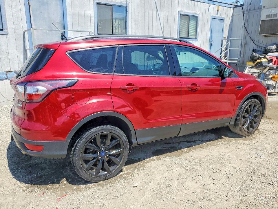 2017 Ford Escape se