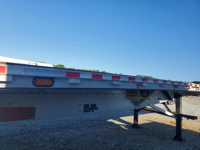 2006 Reitnouer Flatbed Trailer