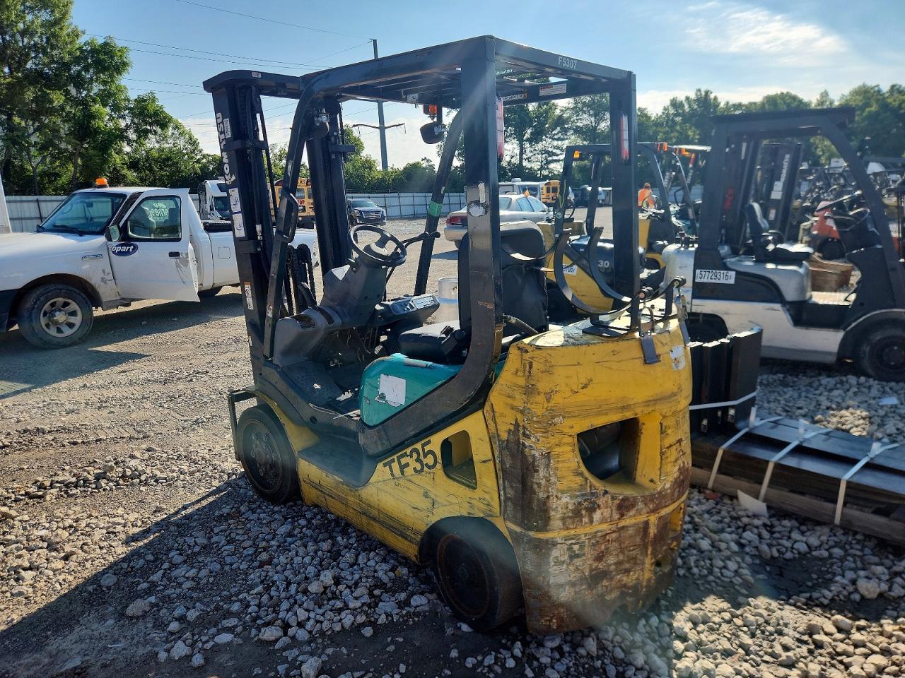 2005 Komatsu EG25ST-16 Forklift