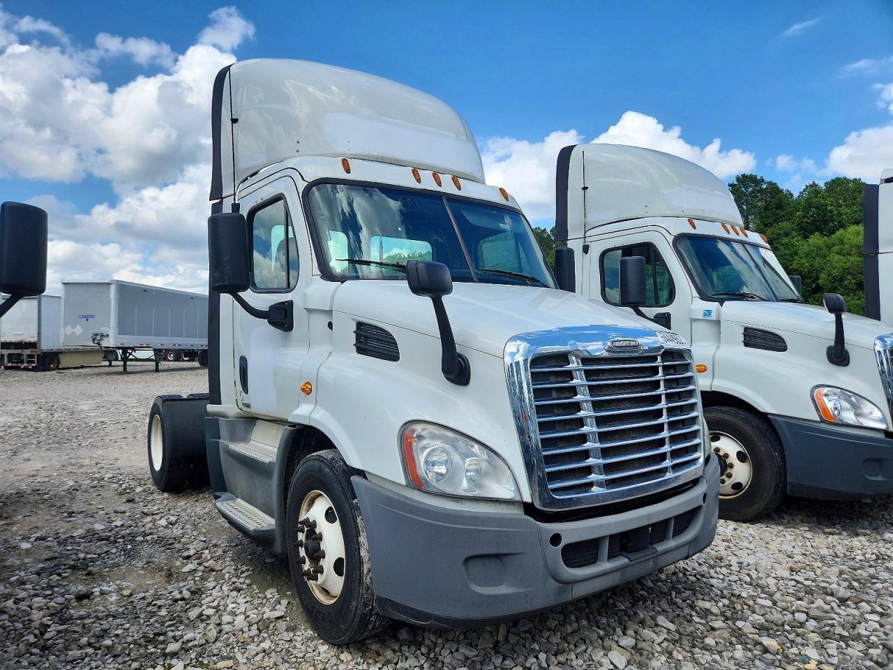 2018 Freightliner Cascadia 1-Semi Truck