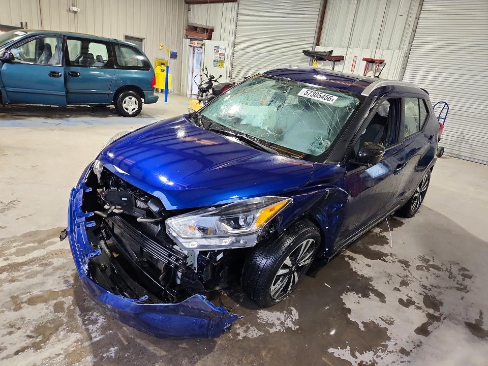 2019 Nissan Kicks sr