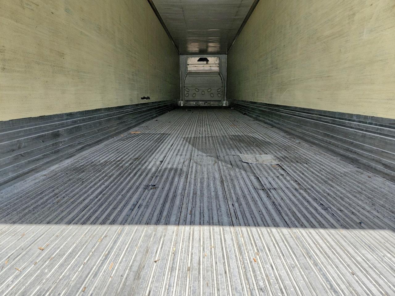 2012 Utility VS2RA Refrigerated Van Trailer