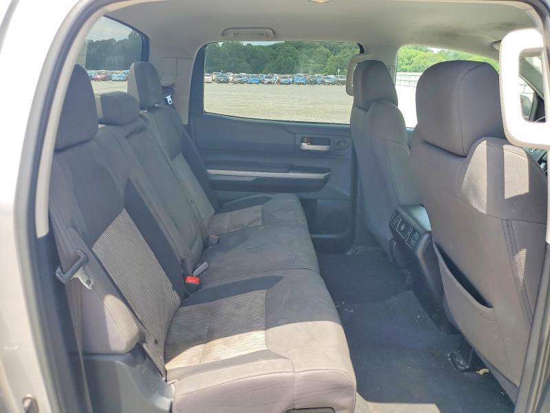 2015 Toyota Tundra SR5