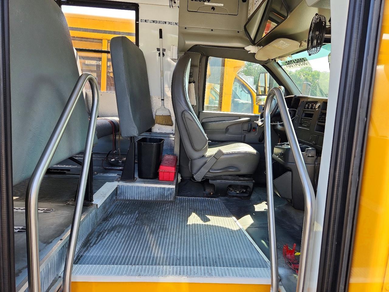 2015 Chev Rolet Micro Bird G4500-School Bus