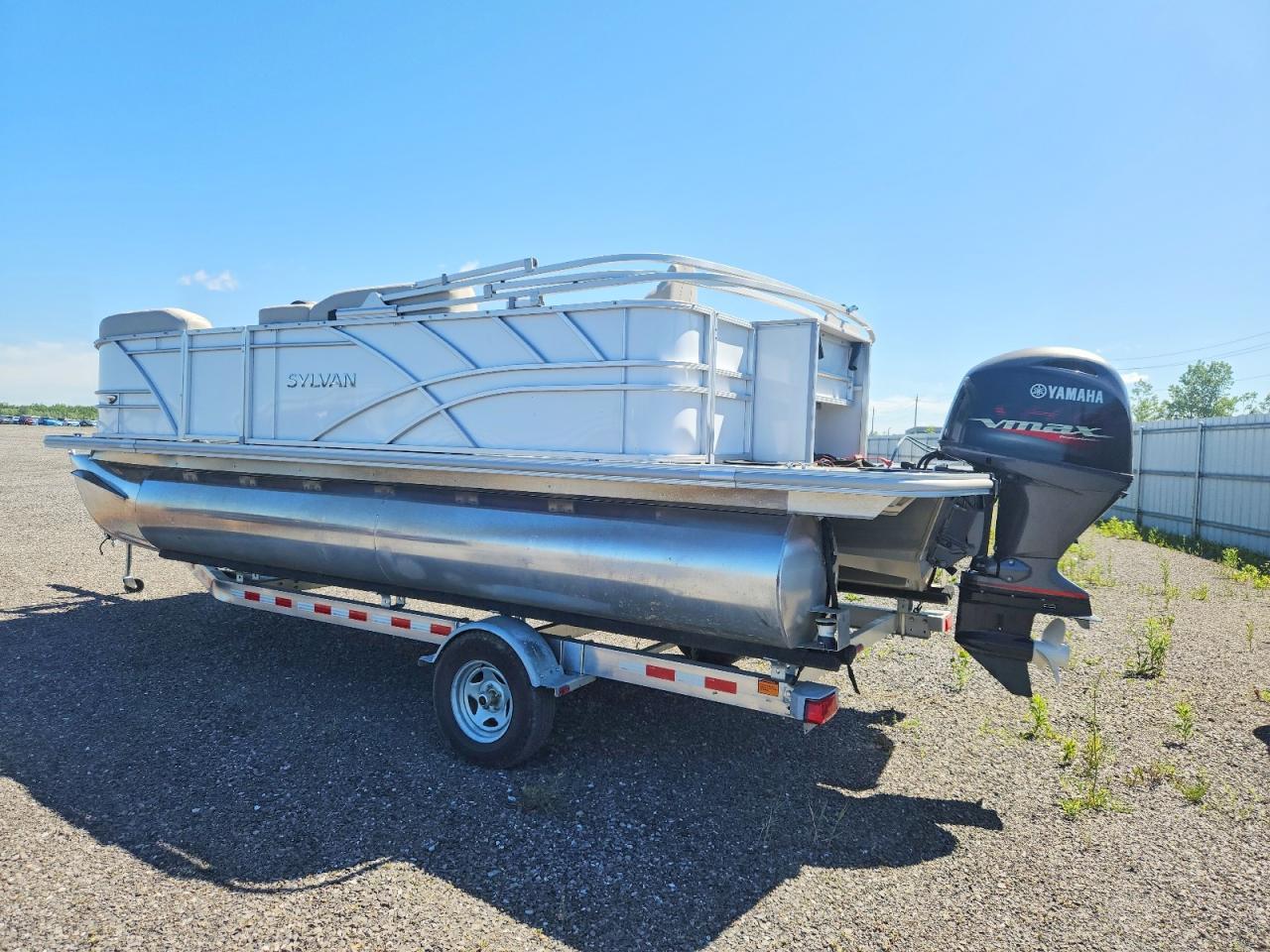 2022 Sylvan Boat-Boat